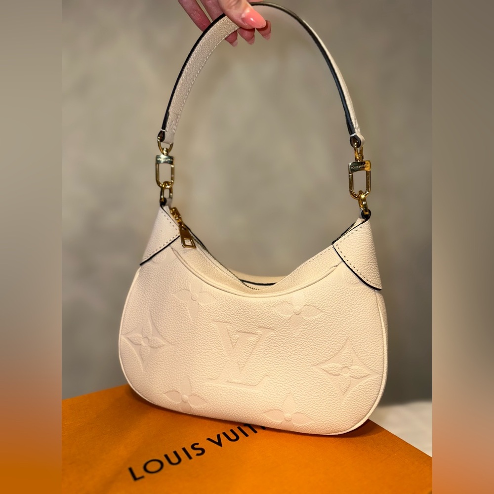 Louis Vuitton Bagatelle Cream Shoulder Bag